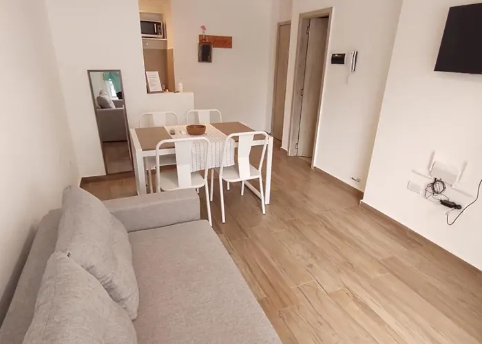 Departamento A Metros De Bv.Orono